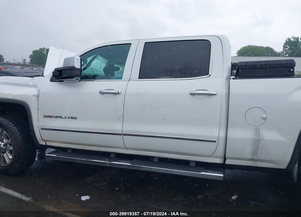 2016 GMC SIERRA 2500HD DENALI VIN: 1GT12UE82GF218355