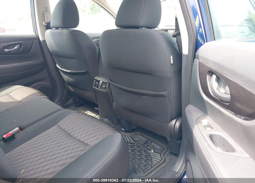 2019 NISSAN ROGUE S VIN: 5N1AT2MV3KC815917