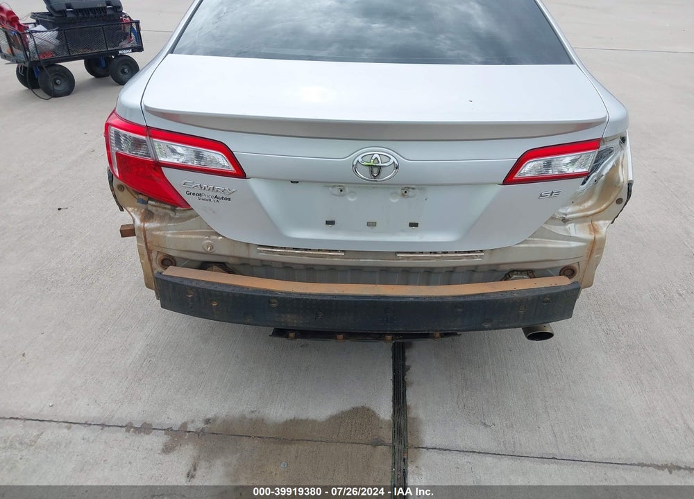 2014 TOYOTA CAMRY SE VIN: 4T1BF1FK5EU355392