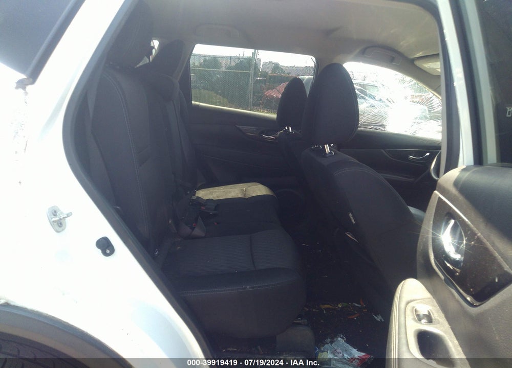 2019 NISSAN ROGUE SV VIN: KNMAT2MV1KP530789