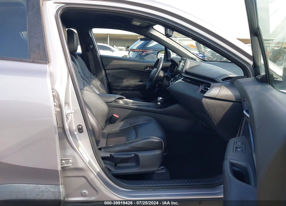2018 TOYOTA C-HR XLE VIN: NMTKHMBX7JR014851