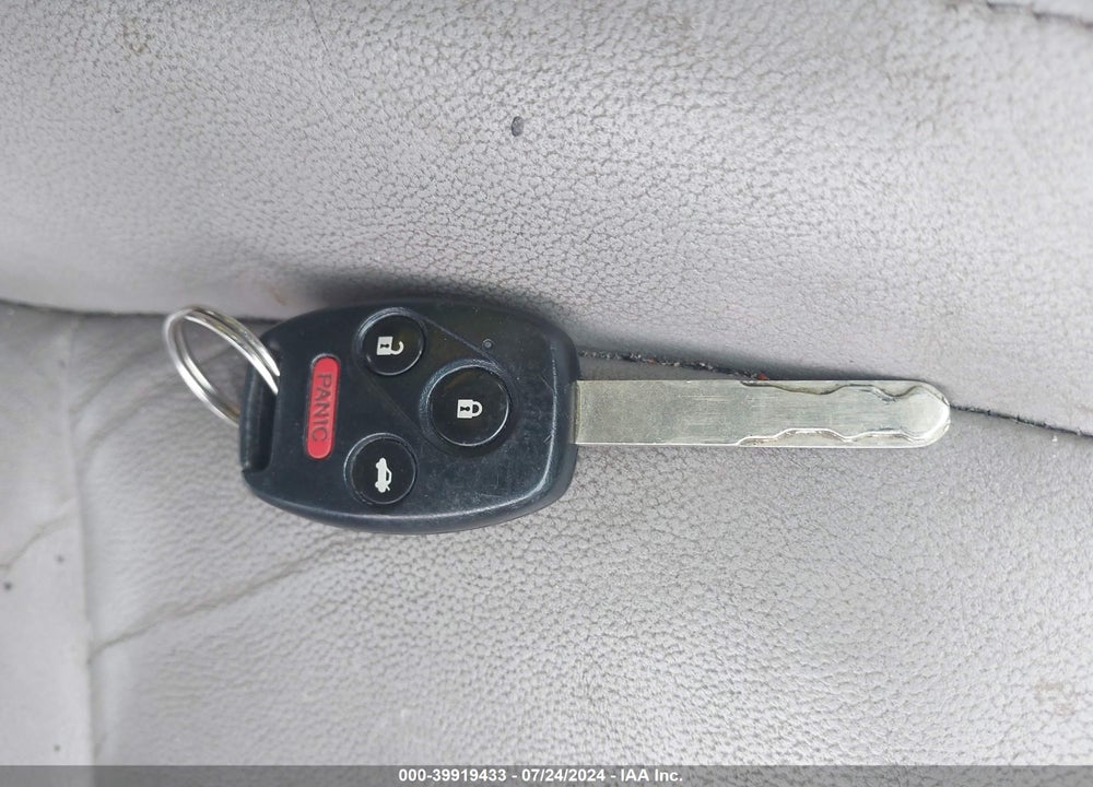 2012 HONDA ACCORD 2.4 EX-L VIN: 1HGCP2F83CA110509