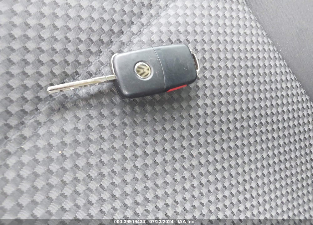 2012 VOLKSWAGEN JETTA 2.0L S VIN: 3VW1K7AJ7CM364753