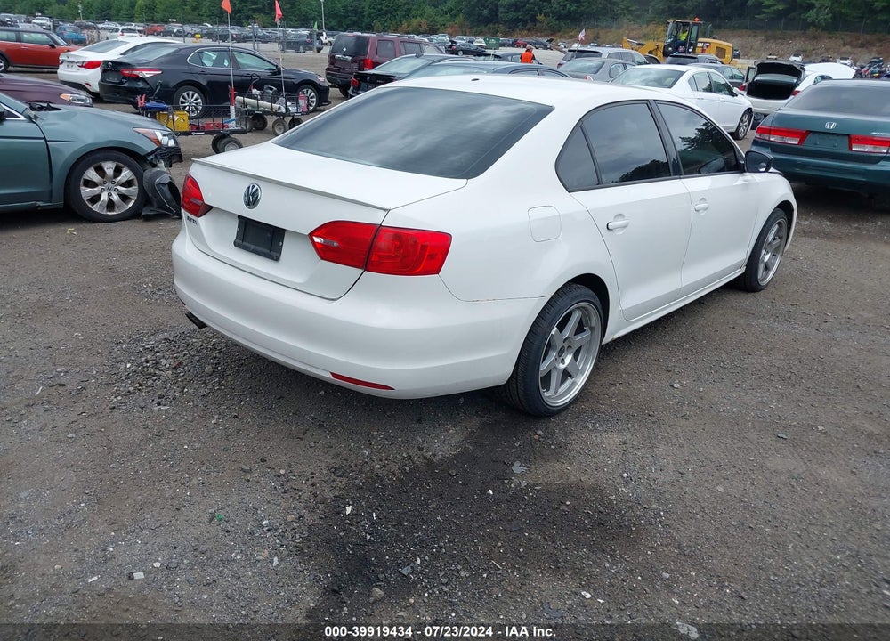 2012 VOLKSWAGEN JETTA 2.0L S VIN: 3VW1K7AJ7CM364753