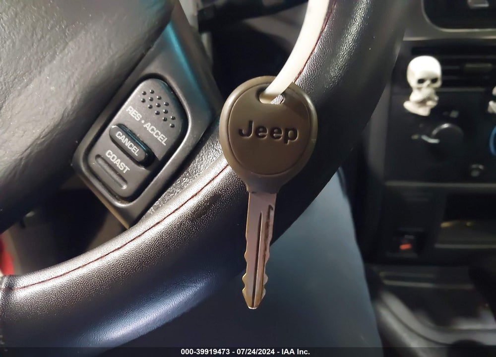 2004 JEEP GRAND CHEROKEE LAREDO VIN: 1J4GW48S34C279887
