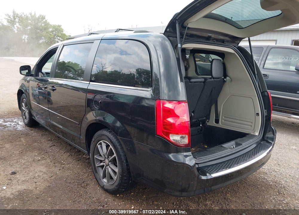 2017 DODGE GRAND CARAVAN SXT VIN: 2C4RDGCGXHR858512