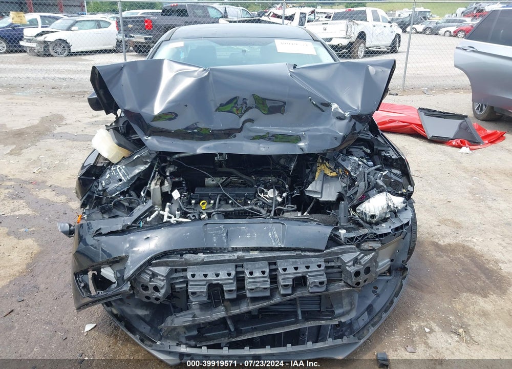 2018 FORD FOCUS SE VIN: 1FADP3F20JL210076