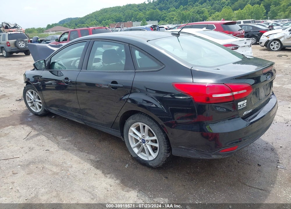 2018 FORD FOCUS SE VIN: 1FADP3F20JL210076