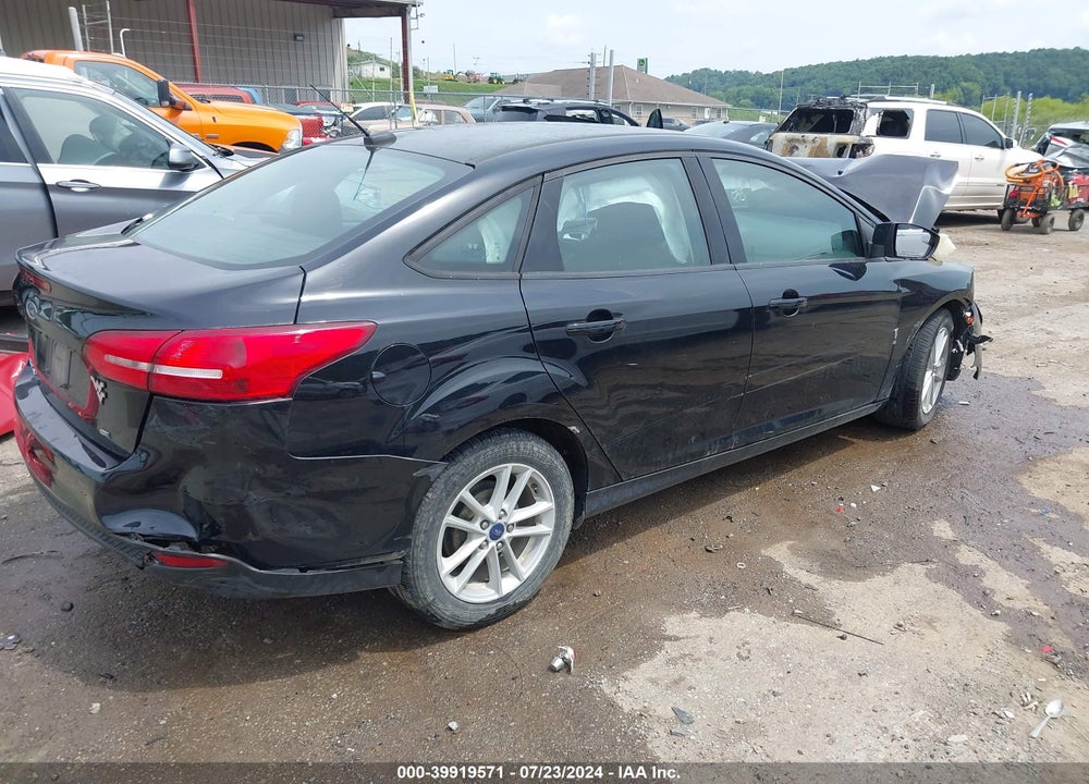 2018 FORD FOCUS SE VIN: 1FADP3F20JL210076