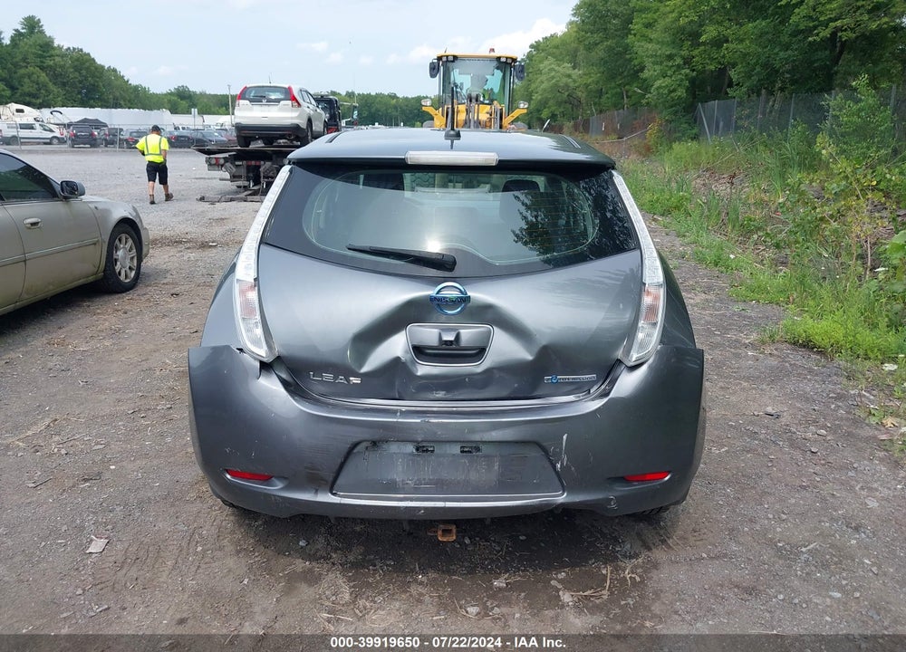 2015 NISSAN LEAF S VIN: 1N4AZ0CP4FC326030
