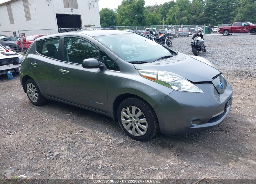 2015 NISSAN LEAF S VIN: 1N4AZ0CP4FC326030