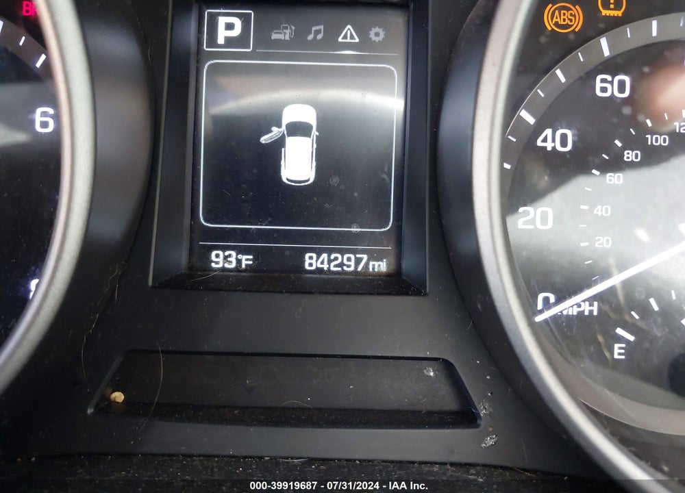 2018 HYUNDAI SANTA FE SE VIN: KM8SMDHF2JU257714