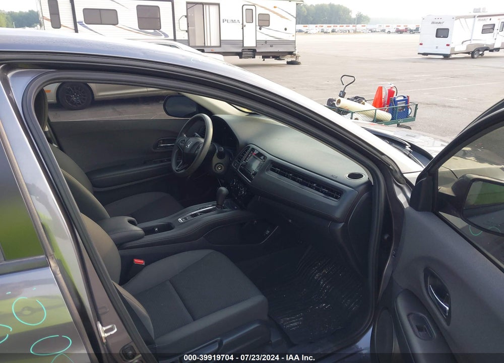 2019 HONDA HR-V LX VIN: 3CZRU6H3XKM742185
