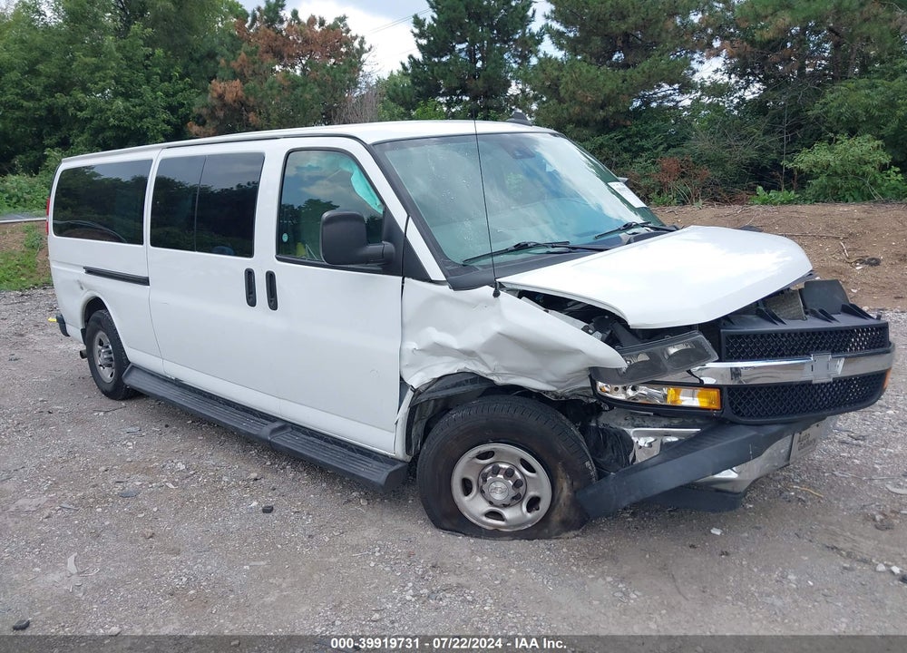 2020 CHEVROLET EXPRESS PASSENGER RWD 3500 EXTENDED WHEELBASE LT VIN: 1GAZGPFG0L1170592
