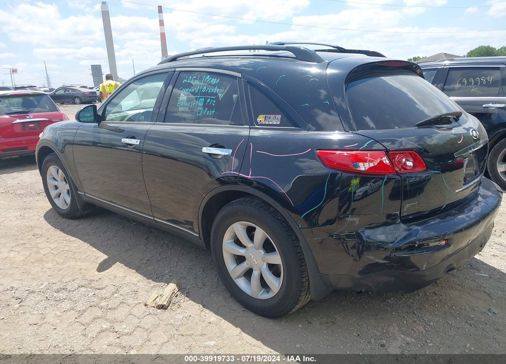 2005 INFINITI FX35 VIN: JNRAS08W75X218927