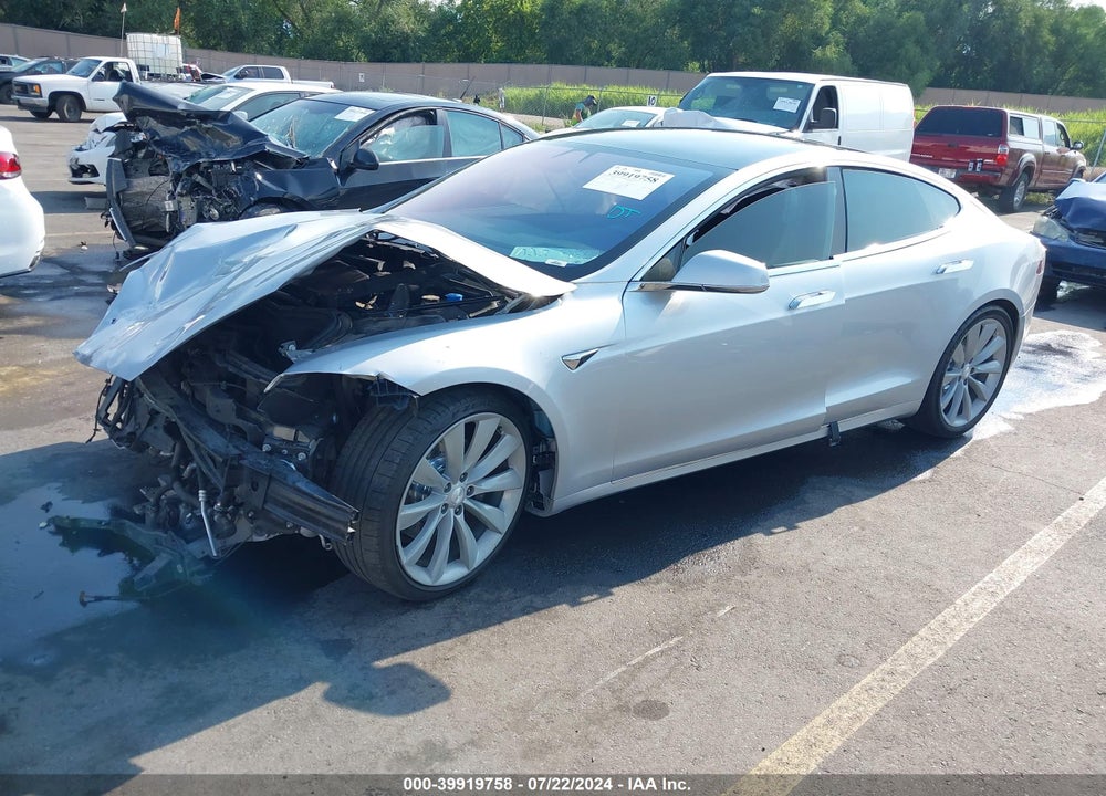 2018 TESLA MODEL S 100D/75D/P100D VIN: 5YJSA1E24JF256795
