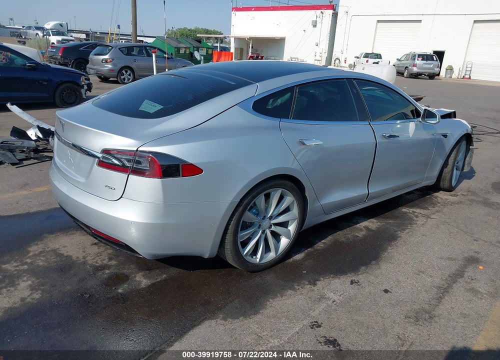 2018 TESLA MODEL S 100D/75D/P100D VIN: 5YJSA1E24JF256795