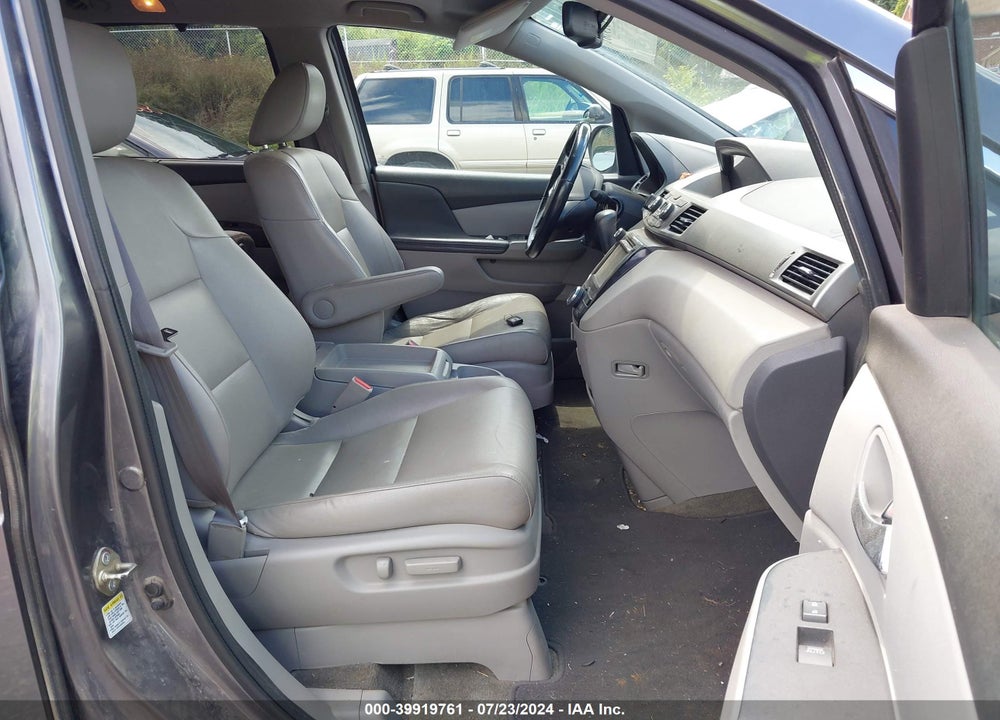 2015 HONDA ODYSSEY EX-L VIN: 5FNRL5H67FB041286