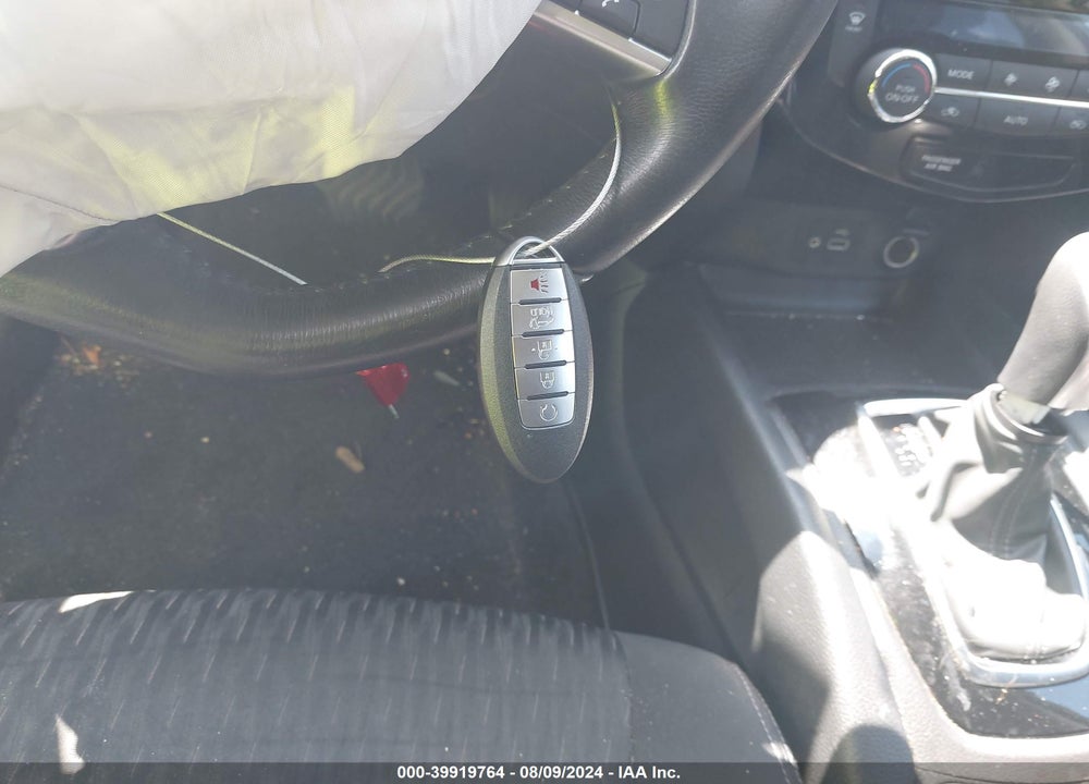 2019 NISSAN ROGUE SV VIN: JN8AT2MT9KW253981