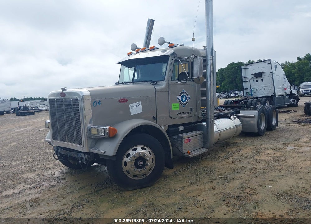 2004 PETERBILT 379 VIN: 1XP5D49X24D835015