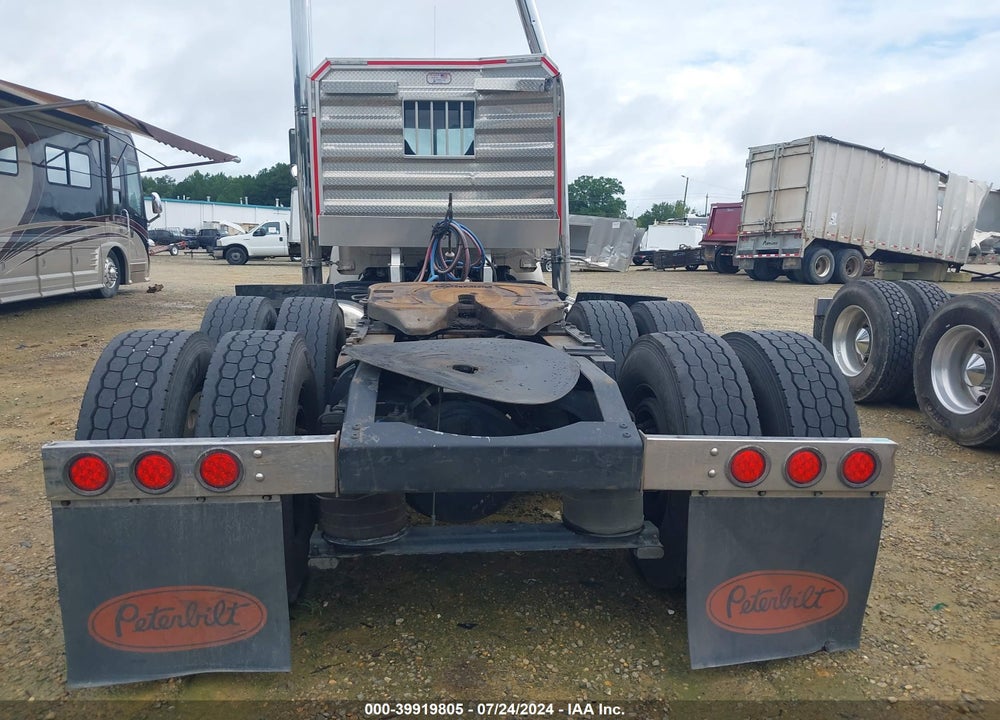 2004 PETERBILT 379 VIN: 1XP5D49X24D835015