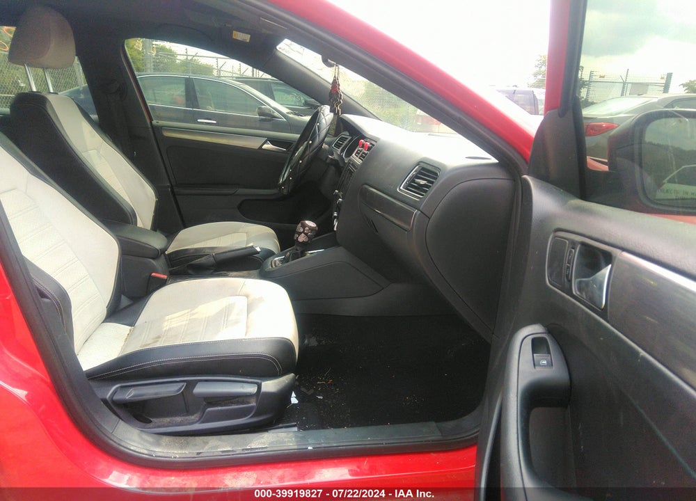 2016 VOLKSWAGEN JETTA 1.8T SPORT VIN: 3VWD17AJ8GM290233
