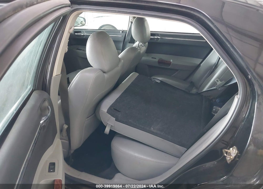 2006 CHRYSLER 300C VIN: 2C3LA63H06H440131