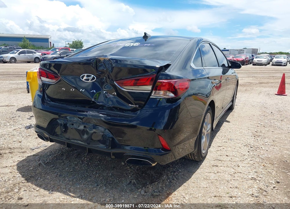 2018 HYUNDAI SONATA SPORT VIN: 5NPE34AF9JH681660