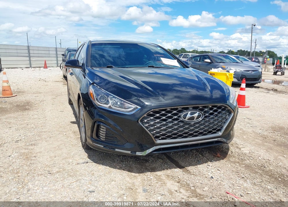 2018 HYUNDAI SONATA SPORT VIN: 5NPE34AF9JH681660