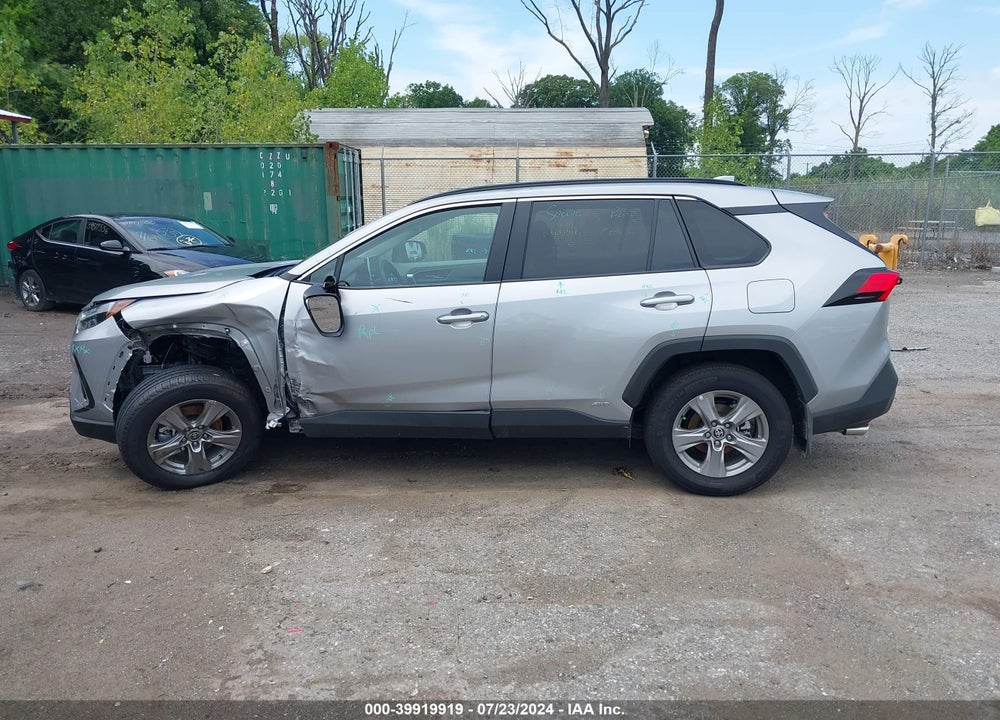 2024 TOYOTA RAV4 HYBRID XLE VIN: 2T3RWRFV4RW222448