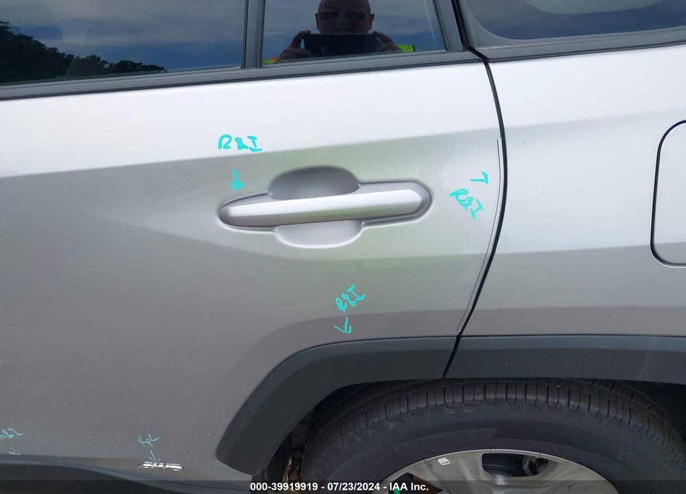 2024 TOYOTA RAV4 HYBRID XLE VIN: 2T3RWRFV4RW222448