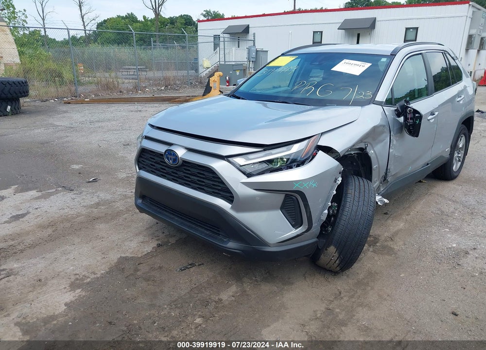 2024 TOYOTA RAV4 HYBRID XLE VIN: 2T3RWRFV4RW222448