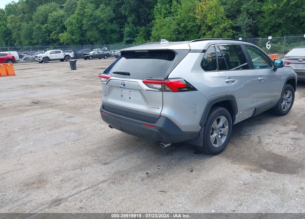 2024 TOYOTA RAV4 HYBRID XLE VIN: 2T3RWRFV4RW222448