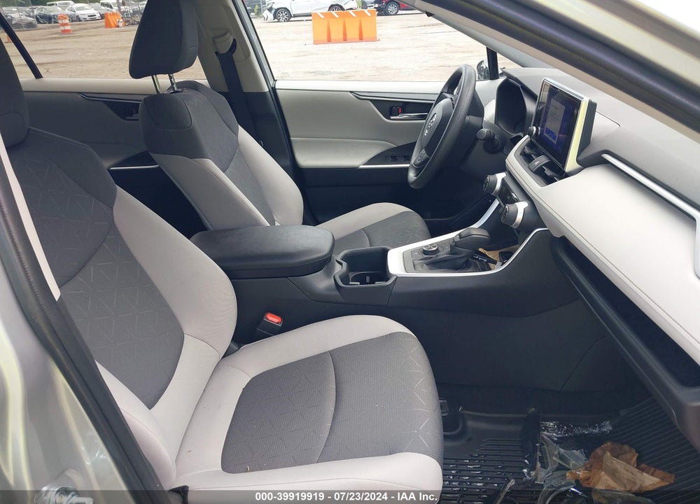 2024 TOYOTA RAV4 HYBRID XLE VIN: 2T3RWRFV4RW222448