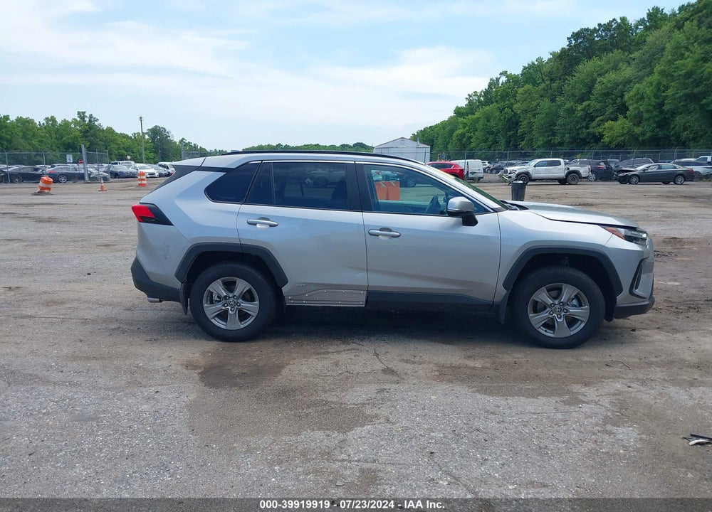 2024 TOYOTA RAV4 HYBRID XLE VIN: 2T3RWRFV4RW222448