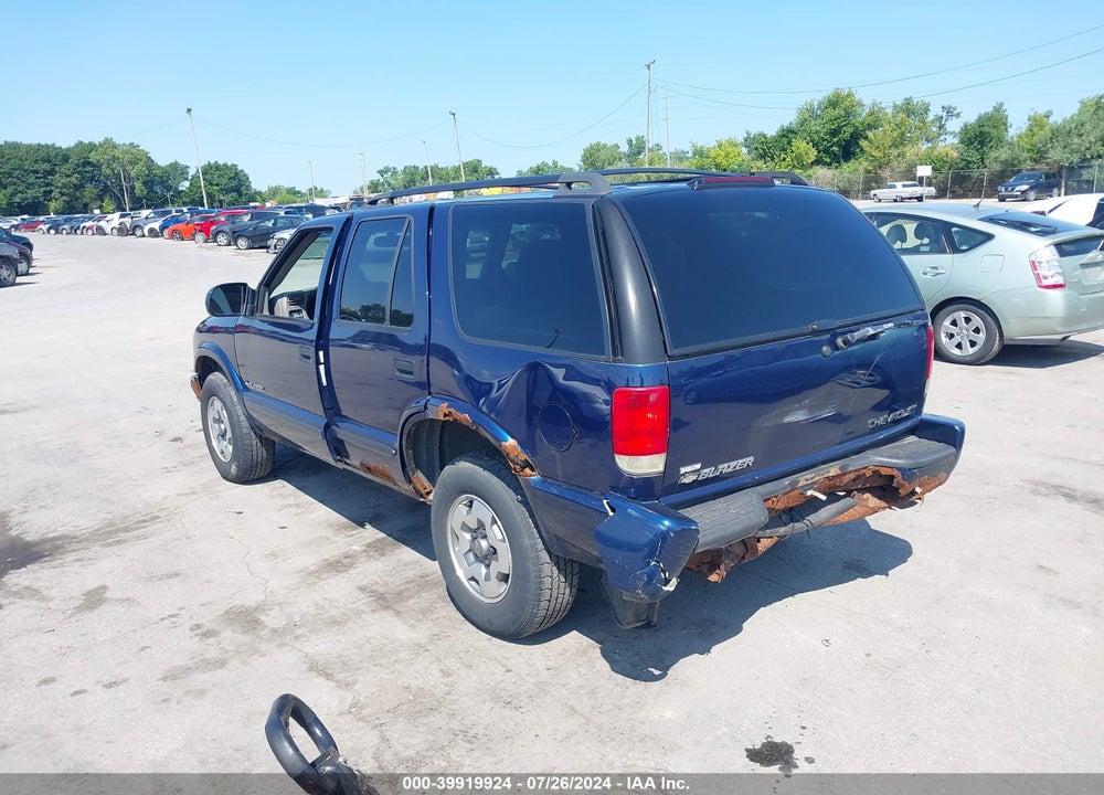 2003 CHEVROLET BLAZER LS VIN: 1GNDT13X43K137613