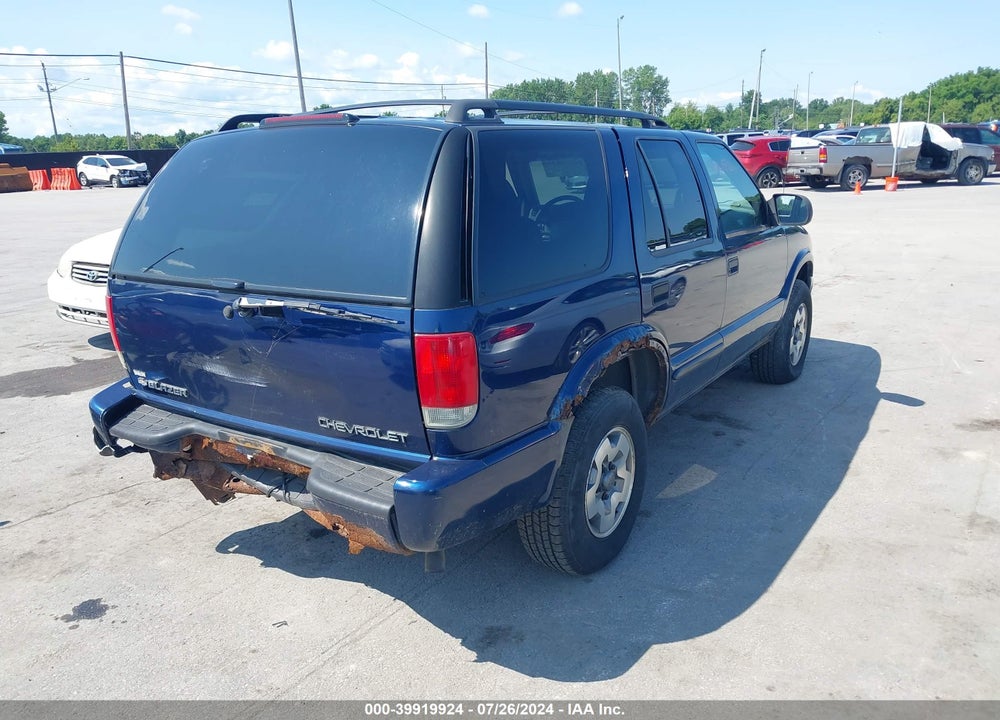 2003 CHEVROLET BLAZER LS VIN: 1GNDT13X43K137613