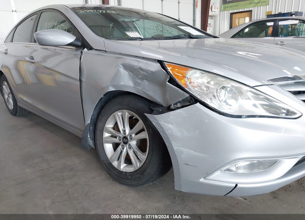 2013 HYUNDAI SONATA GLS VIN: 5NPEB4AC2DH672117