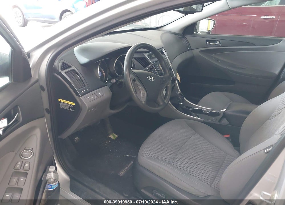 2013 HYUNDAI SONATA GLS VIN: 5NPEB4AC2DH672117