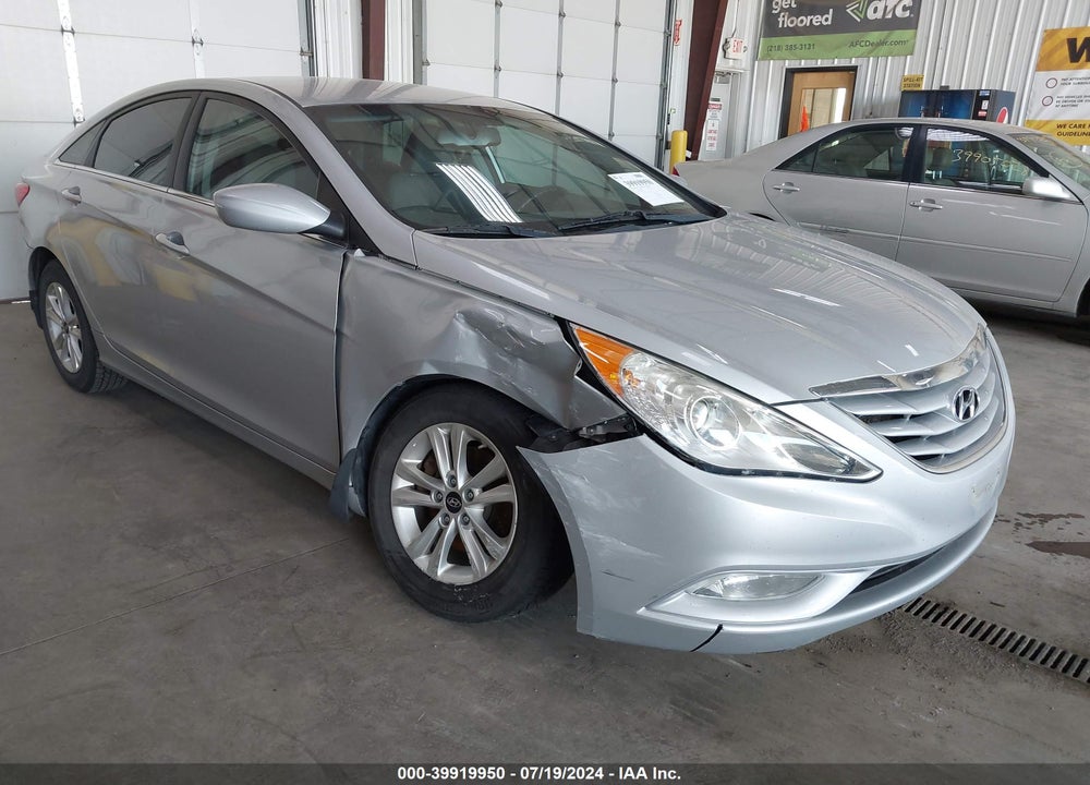 2013 HYUNDAI SONATA GLS VIN: 5NPEB4AC2DH672117