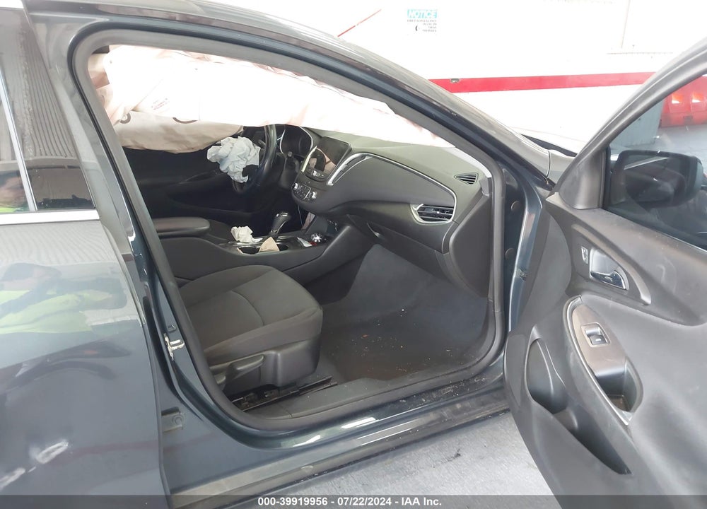 2019 CHEVROLET MALIBU LT VIN: 1G1ZD5ST3KF144344