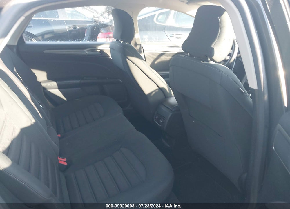 2017 FORD FUSION SE VIN: 3FA6P0H72HR160695