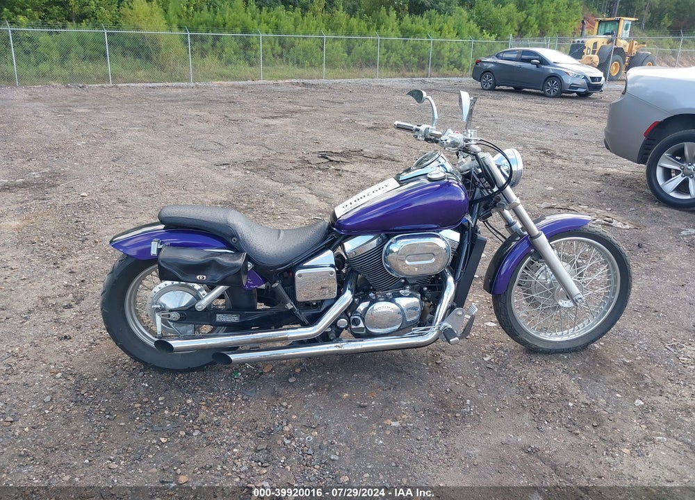 2002 HONDA VT750 DC VIN: JH2RC44042M616481