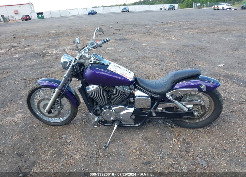 2002 HONDA VT750 DC VIN: JH2RC44042M616481
