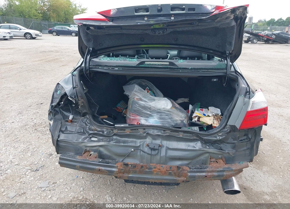 2015 HONDA ACCORD EX-L VIN: 1HGCR2F80FA144552