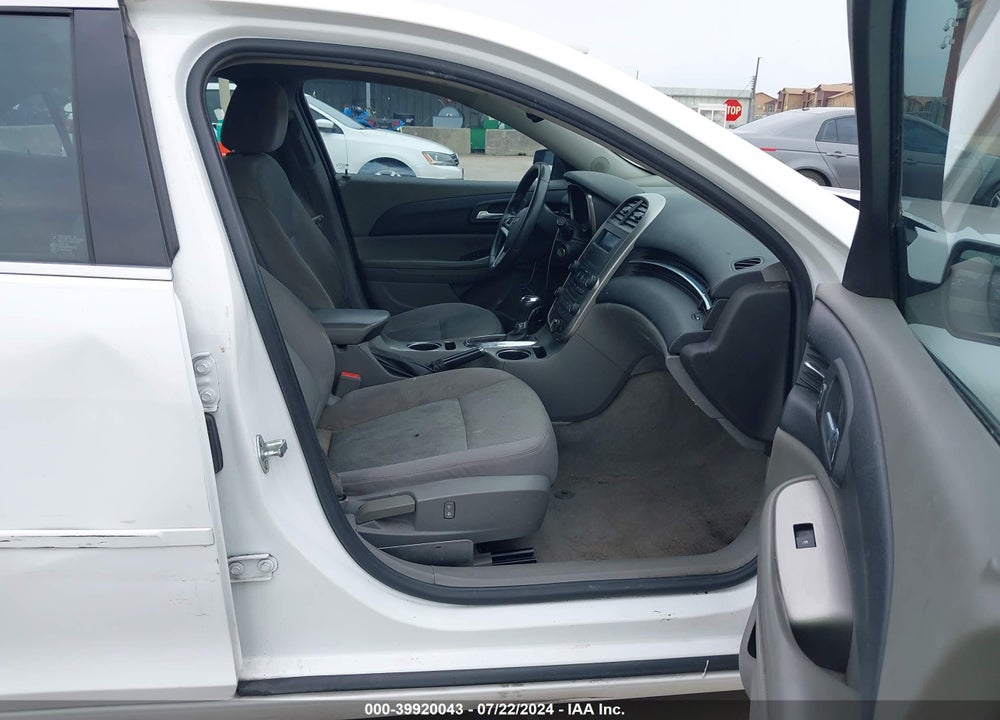 2014 CHEVROLET MALIBU 1LS VIN: 1G11B5SL0EF290000