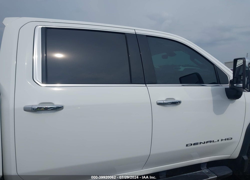 2020 GMC SIERRA 2500HD 4WD  STANDARD BED DENALI VIN: 1GT49REY1LF191617
