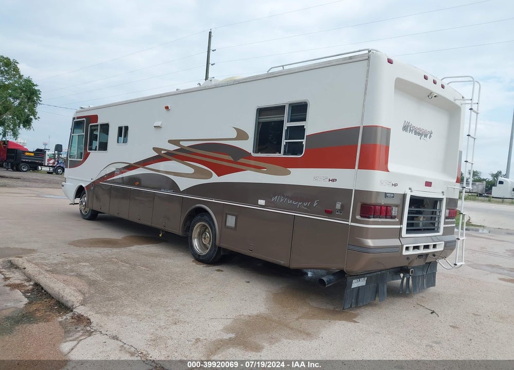 1999 FREIGHTLINER CHASSIS X LINE MOTOR HOME VIN: 4UZ6XJBA3XCA70469