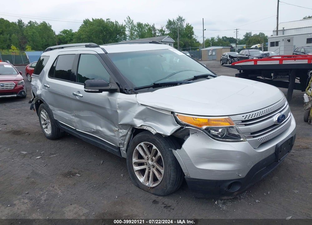 2015 FORD EXPLORER XLT VIN: 1FM5K8D82FGC01585