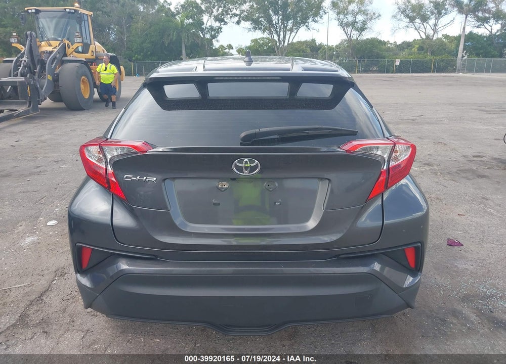 2020 TOYOTA C-HR XLE VIN: JTNKHMBX6L1083608